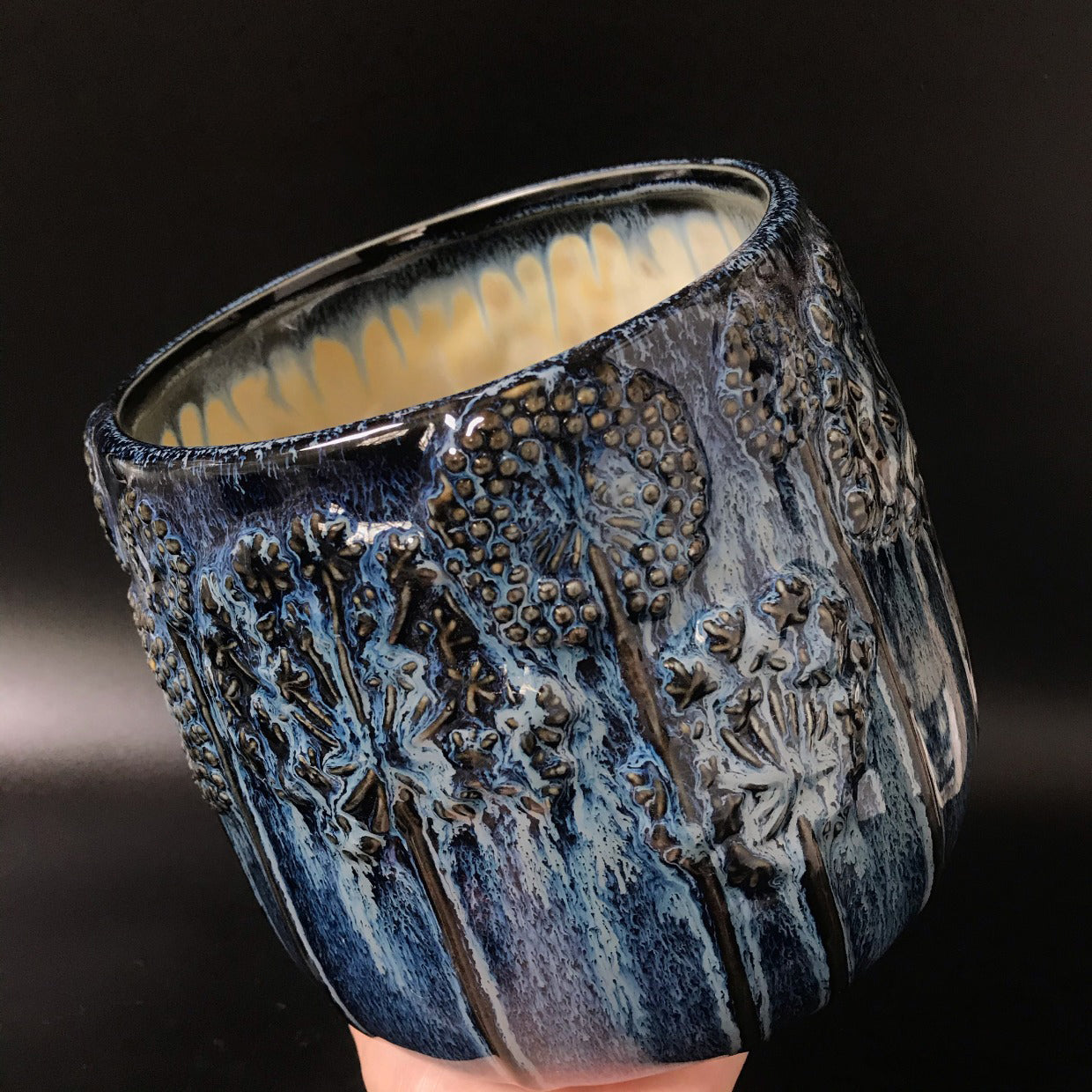 Export-Grade Dandelion Relief Kiln-Change Blue Ceramic Planter | Luxury Retro Flower Pot (For Succulents/Phalaenopsis)